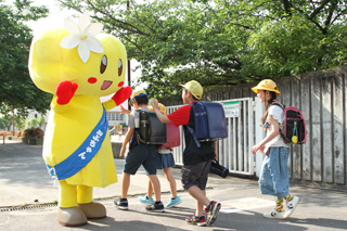 市内一斉あいさつ運動