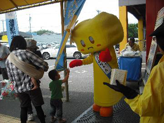 アピタでの禁煙キャンペーン