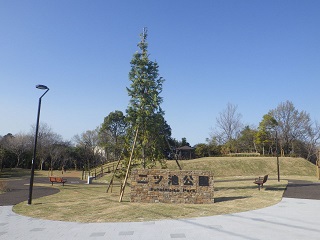 二ツ池公園（エントランス広場）