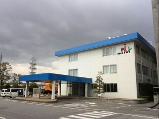 日立住友重機械建機クレーン工業株式会社　名古屋工場の画像です。