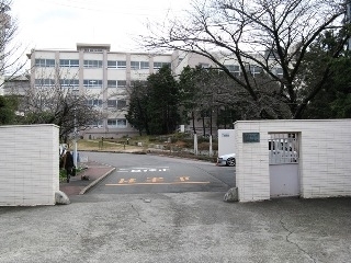 学 館 大学 至 短期大学部