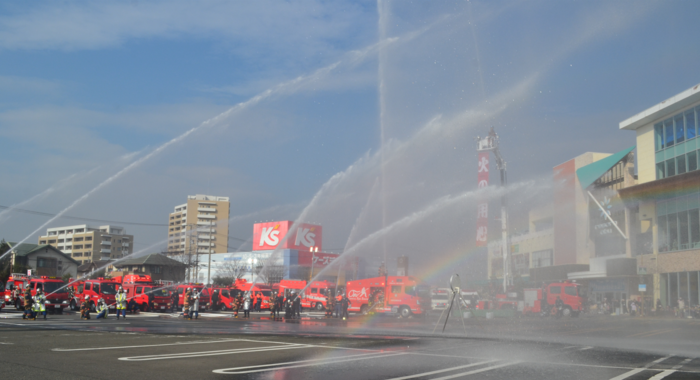 写真：放水をしている様子