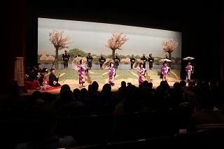 子ども歌舞伎教室の様子