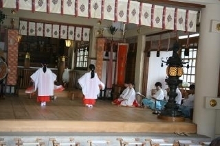 写真3：熱田神社