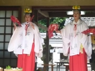 写真2:子安神社