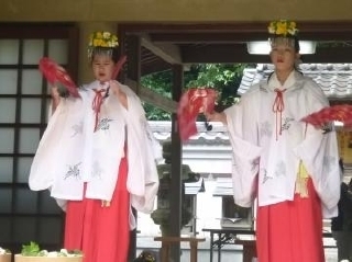 写真2：子安神社