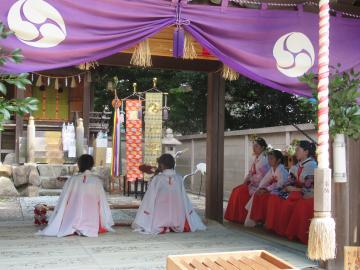 写真2：八幡社