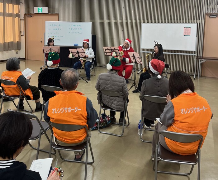 クリスマス演奏会を開催しました