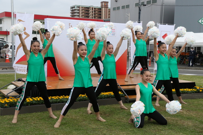 会場で華麗なダンスを披露したSPG CHEER DANCE PROJECTの写真