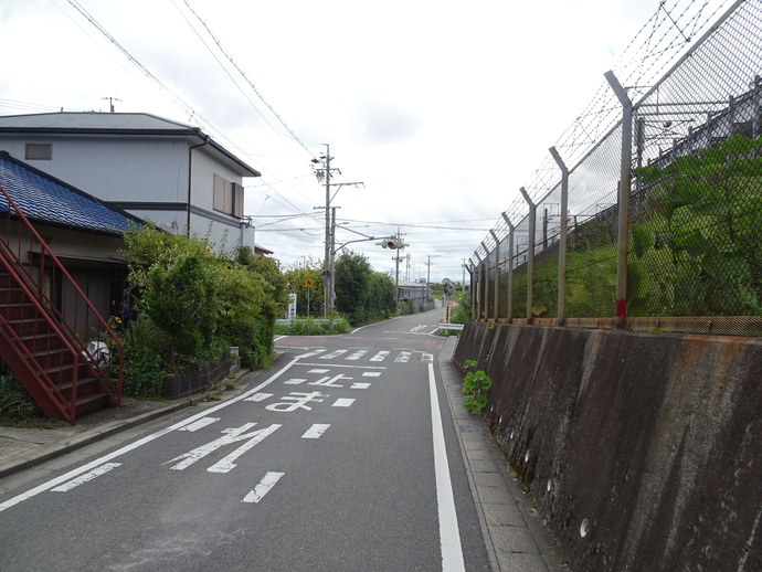 （2）神田町東海道新幹線沿い道路
