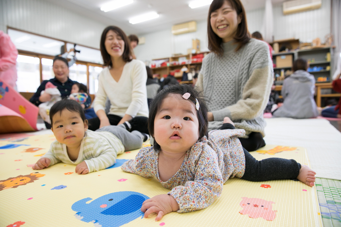 赤ちゃんと母親