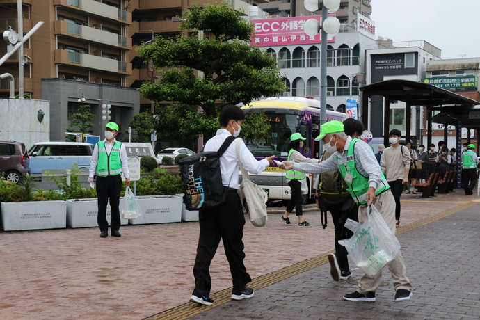 写真：街頭キャンペーン