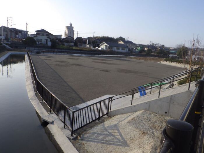 写真：横根立会池公園