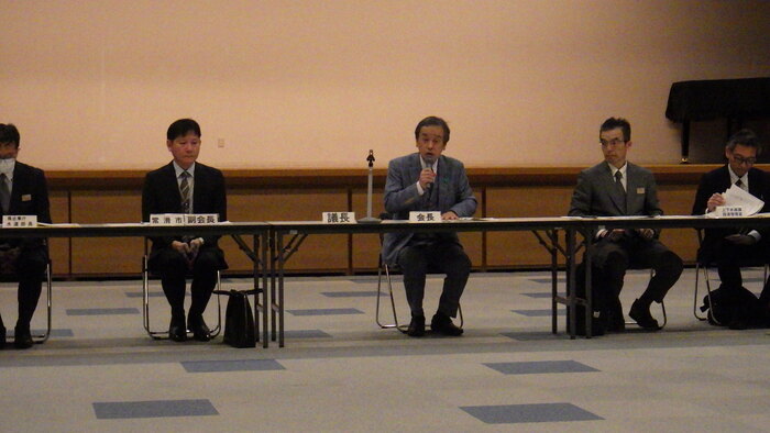 総会の様子
