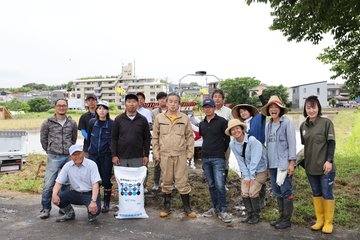 農家の皆さんとの集合写真
