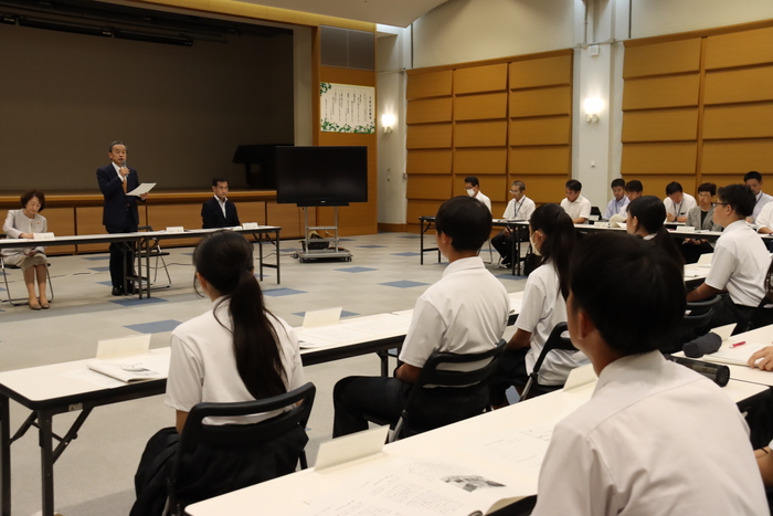 報告会の様子