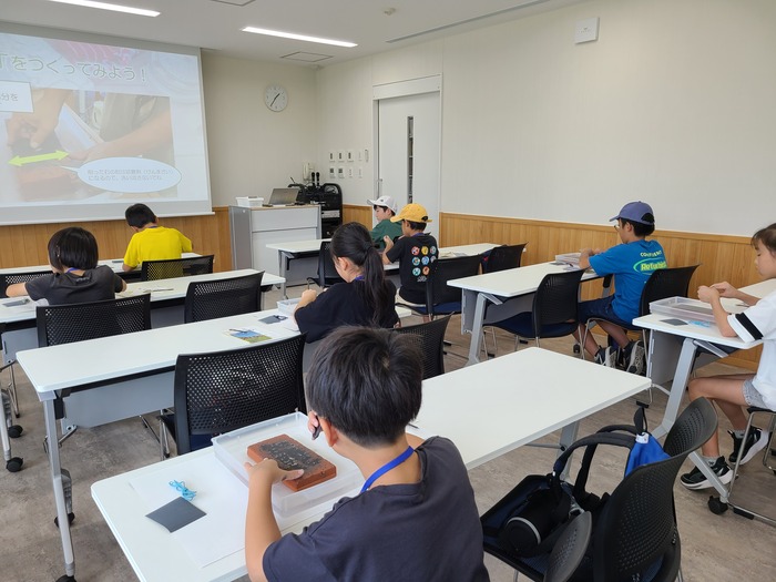 石包丁を作成している写真