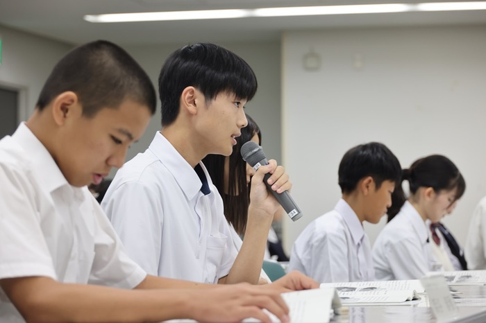 平和大使派遣事業報告会の様子