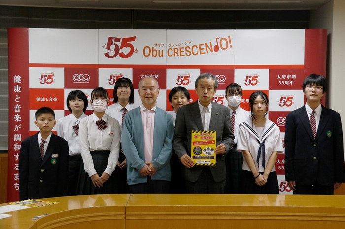 特殊詐欺被害防止に向けた啓発冊子完成披露の様子