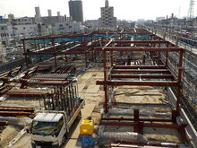 鉄骨建て方の施工状況写真