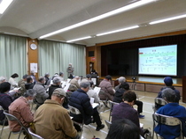 以前に開催された石丸遺跡報告会の様子です。