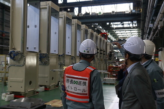 株式会社日本製鋼所名機製作所工場内の写真