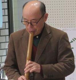 岡本太徳の演奏。