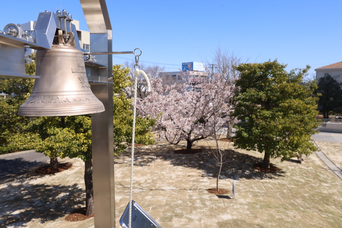 平和の鐘の画像