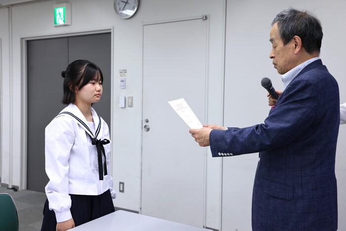 中学生平和大使辞令交付式及び事前勉強会の様子