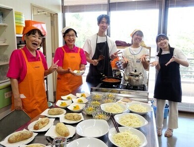 給食レシピにチャレンジ！（2025年実施の様子）